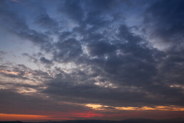 Fototapeta na wymiar sunrise sky with beautiful texture and rich colors 