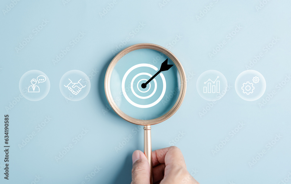 Aufkleber magnifier glass focus to target icon which for planning development leadership and customer target g