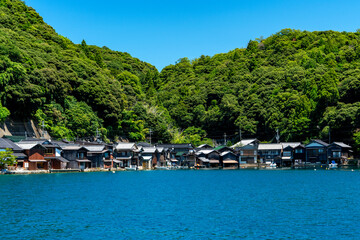 Fototapeta na wymiar [京都府]伊根の舟屋（伝統的な建造物）