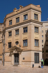 Antiguo edificio de telefónica en el centro urbano de la ciudad de Málaga, Andalucía, España