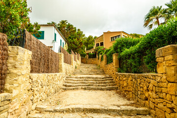 Urlaubsstimmung in der Bucht von Cala Sant Vicenç auf der wunderschönen Balearen Insel Mallorca -...