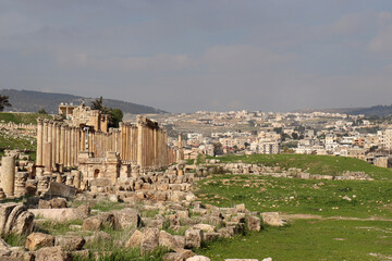 Tourism in Jordan and the Middle East - the ancient columned street in the city of Jerash (ruins, columns)