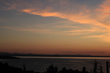 Sunset over the lake 