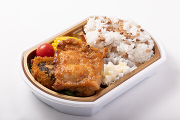 鶏もも肉の金山寺味噌焼き弁当