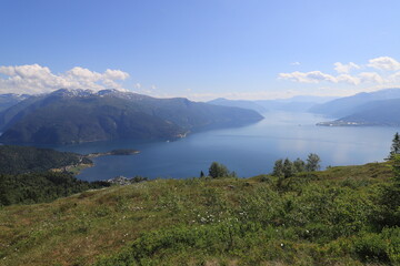 Fototapeta na wymiar randonnée au dessus du Sognefjord, Norvège