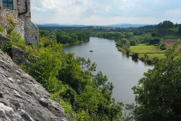 Tyniec - rzeka Wisła pod murami klasztoru Benedyktynów - 634434560