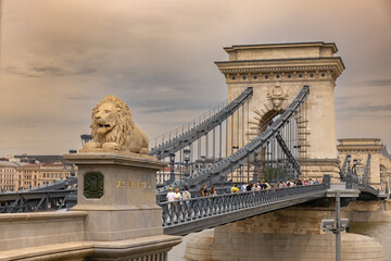 Most łańcuchowy na Dunaju w Budapeszcie
