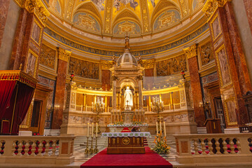 Wnętrze bazyliki Św. Stefana w Budapeszcie - obrazy, fototapety, plakaty