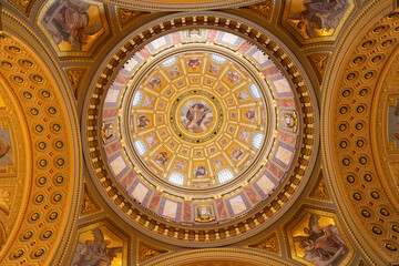 Wnętrze bazyliki Św. Stefana w Budapeszcie - obrazy, fototapety, plakaty