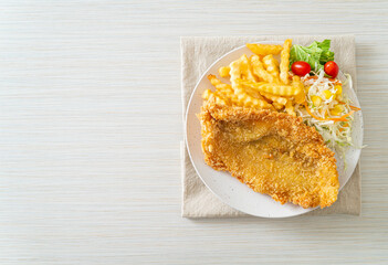 fried fish and potatoes chips
