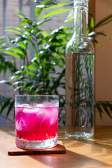 カラフルな健康的な飲み物　