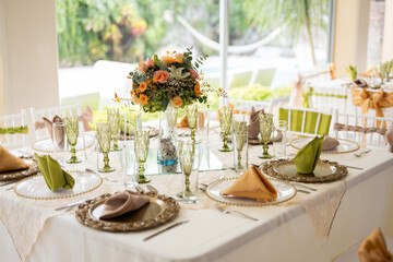 Decoración para mesa de evento