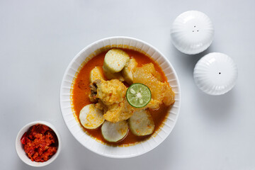 Lontong Kikil is Traditional Indonesian Food from Surabaya Jawa Timur, Made From Beef Legs and Rice Cake.