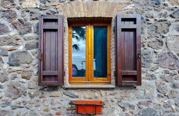 Italian Window - 634689939