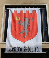 Italy: Flag with Old Town written.