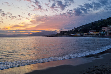 Coucher de soleil en bord de mer