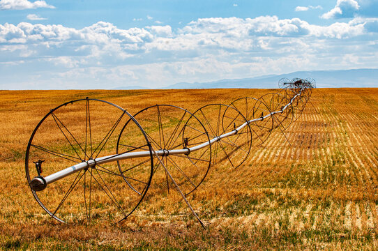 Mechanized Irrigation System in Wyoming