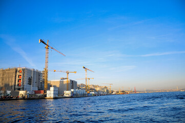 Fototapeta premium Cranes in the port. Istanbul Türkiye.