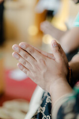 hands of the bride