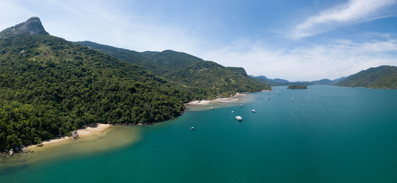  Imagem panor&acirc;mica da Praia do Crep&uacute;sculo, Saco do Mamangu&aacute;, Rio de Janeiro, Brasil