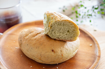 ほうれん草とチーズのベーグル