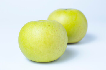 白背景の梨の写真 青梨 二十世紀梨