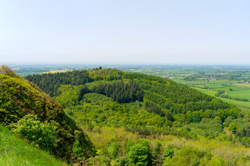 Fototapeta na wymiar Dense woodland covers Hood Hill in North Yorkshire.