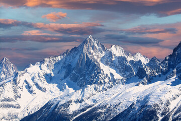 Fototapeta na wymiar Aiguille Verte - Massif du Mont-Blanc (Haute-Savoie) / Ciel modifié