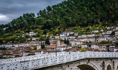 Fototapeta na wymiar Gorica bridge in Berat: the bridge that links neighborhoods Gorica and Mangalem, Albania