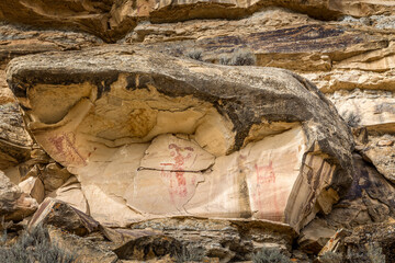 Petroglyphs in the Canyon Pintado, Colorado