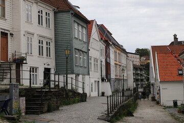 Fototapeta na wymiar Bergen, maisons en bois