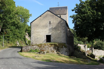 Fototapeta na wymiar Église Saint-Roch dans le village d'Uchon