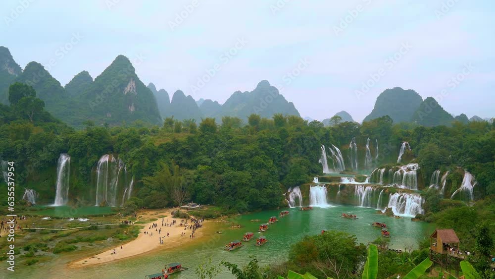 Wall mural Detian Waterfall in Guangxi, China