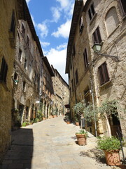 Street of Volterra, Tuscany - obrazy, fototapety, plakaty
