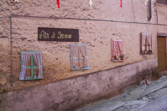 Levigliani Festival Dekoration Art Wine