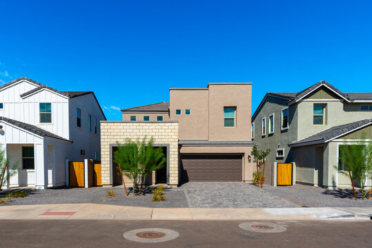 Newly built single-family homes in Arizona await buyers.
