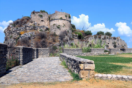 Ruins of the ancient castle of Gerace (Reggio Calabria)