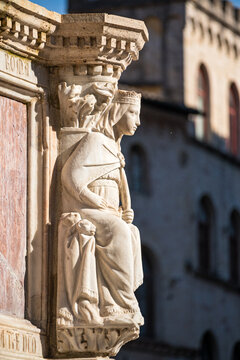 Perugia Fontana Maggiore Detail