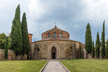 Fototapeta na wymiar Perugia Chiesa Michele Arcangelo