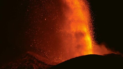 Naklejka na ściany i meble Etna in eruzione 14 agosto 2023