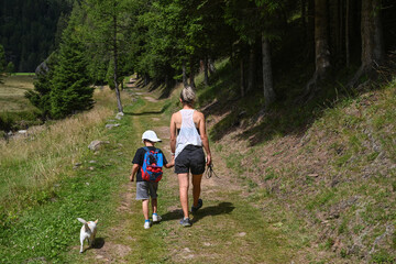 passeggiata in montagna 