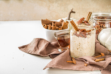 Maple cinnamon overnight oatmeal