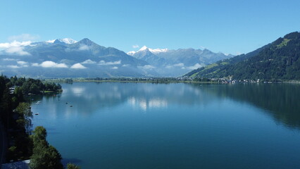Fototapeta na wymiar Zell am See, lake, mountains, Austria