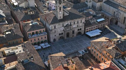Ascoli Piceno, Marche, Italia, Piazza del Popolo.
Ripresa aerea del centro della città di Ascoli Piceno.