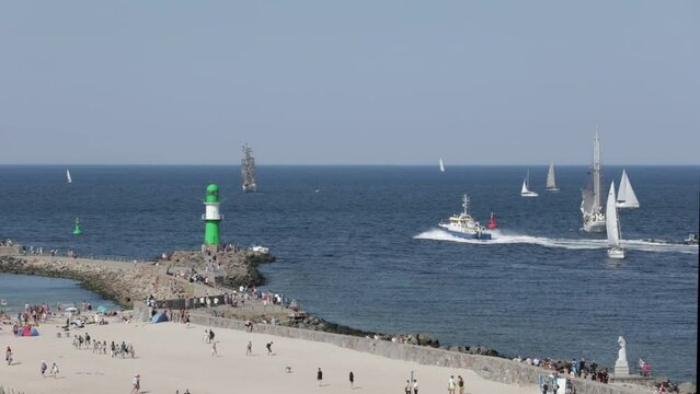 Time-lapse photography, boats, beacon at the mouth of the Warnow, Hanse Sail, Warnemuende, Rostock, Mecklenburg-Western Pomerania, Germany, Europe