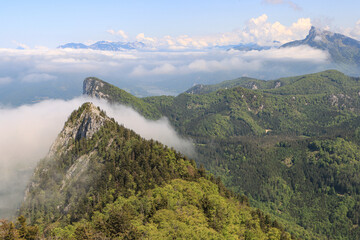 Wanderparadies Salzkammergut; Blick vom Schober nach Osten auf Drachenwand, Höllengebirge und...