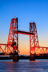 Obraz premium 夏の筑後川昇開橋 ライトアップ 福岡県大川市 Chikugo river lift bridge in summer. Night view Fukuoka Pref, Ookawa city. 