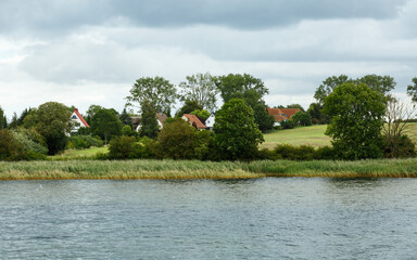 Fototapeta na wymiar Am Ufer der Insel Poel, nähe Kirchdorf