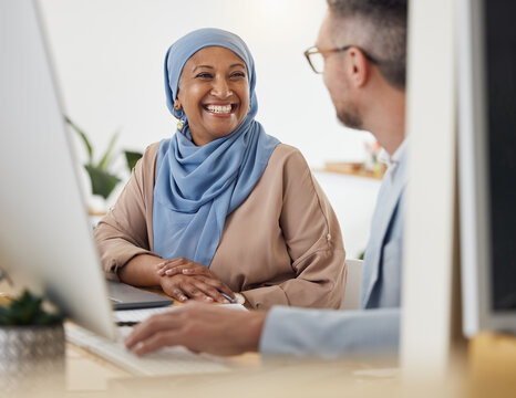 Smile, Teamwork And Business People In Office For Training, Advice Or Collaboration While Working On Computer. Smile, Help And Muslim Senior Woman Mentor Laugh With Colleague While Brainstorming Idea