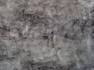 Wasserflecken an feuchter Hauswand